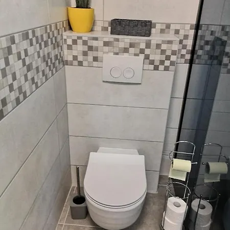 Eugenia Apartman Póla